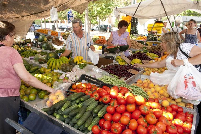 Market Day in Fuente Álamo